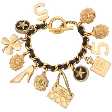 bracciali tipo chanel con charms|gabrielle coco Chanel bracelet.